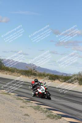 media/Nov-16-2025-Race Pace (Sun) [[8c5fa54630]]/Verified Riders/4-Turn 3 Inside (1050am)/